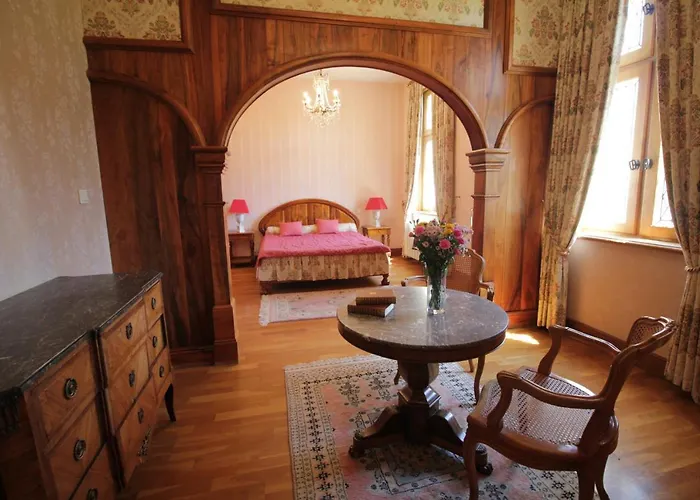 Domaine De La Vitrolle Hotel